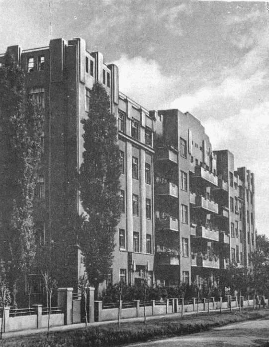 Дом «Слово» в 1950-е / proslovo.com